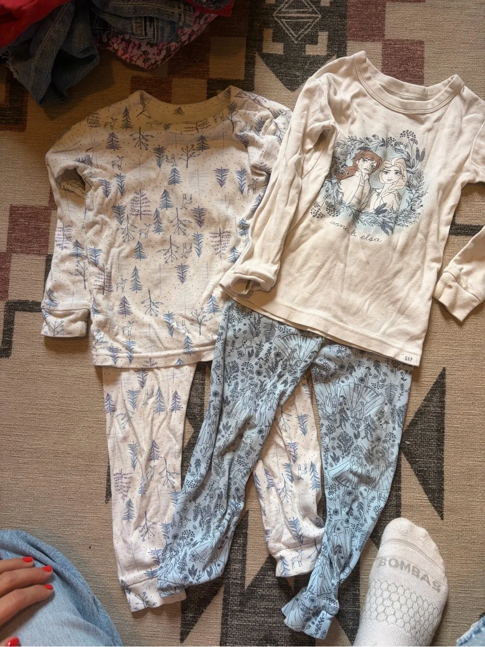 GAP Girls Frozen Pajama Set in Cream and Light Blue